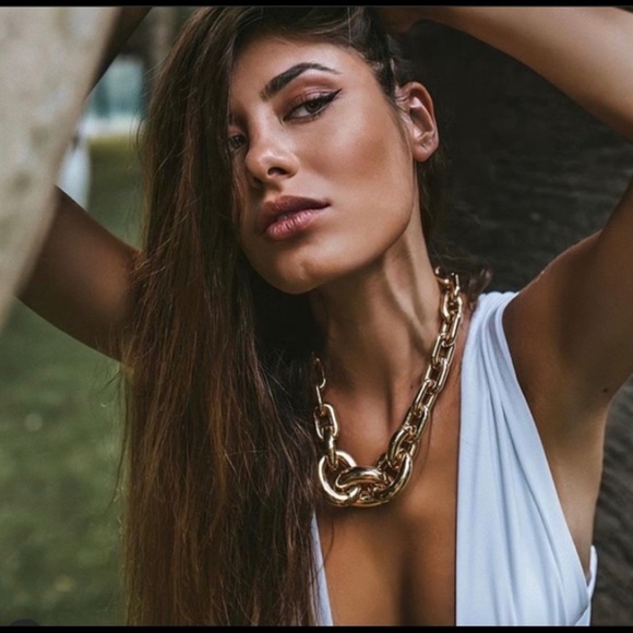 Zara chain necklace faux gold - Picture 2 of 2